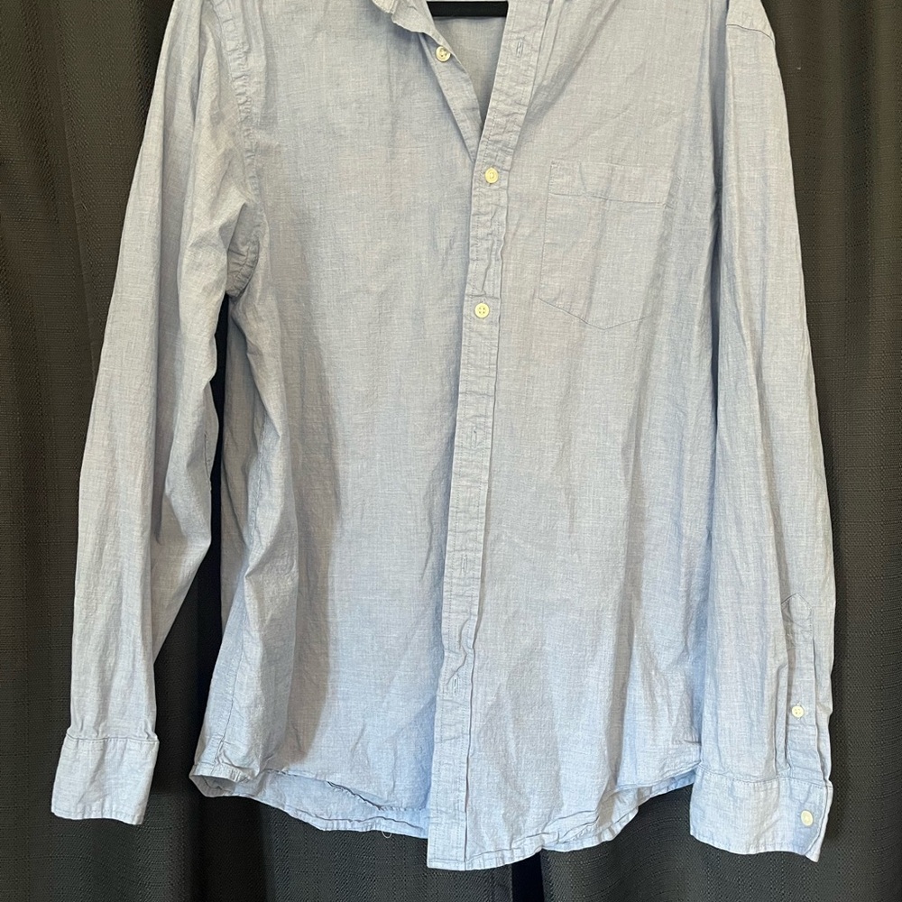 Old Navy Men's Casual Light Blue Shirt